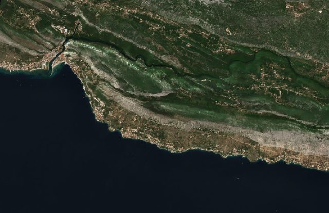 Burned area near Pučišća from space
