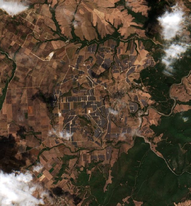Burned area near Fársala from space