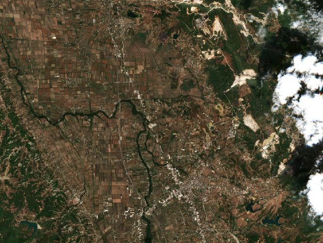 Burned area near Thumanë from space